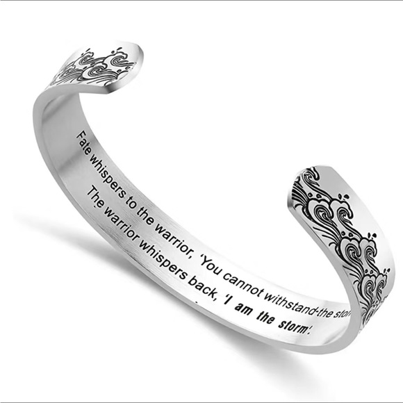 Engraved wave design bracelet - Picture 4 of 6